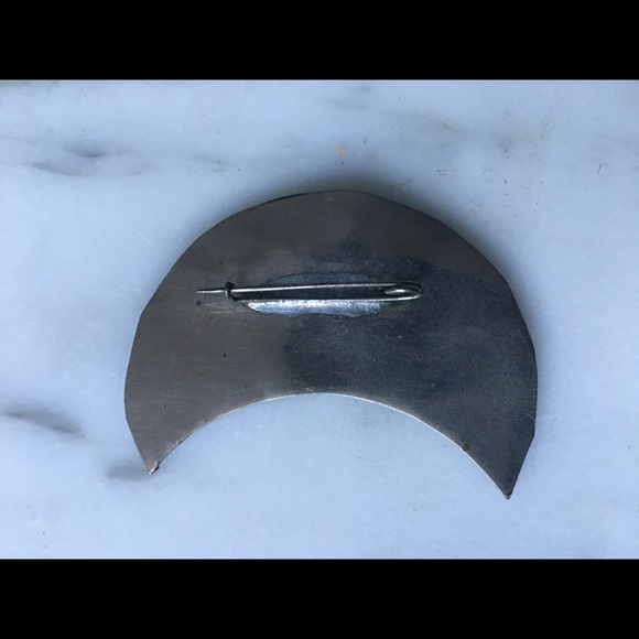 Genuine coral moon pin sterling silver - Picture 2 of 3